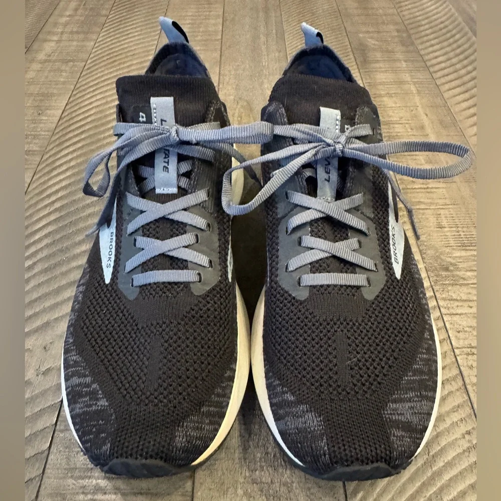 Brooks Levitate 4 Blackened Pear - White Running Shoes Men's Size 9.5 (D)